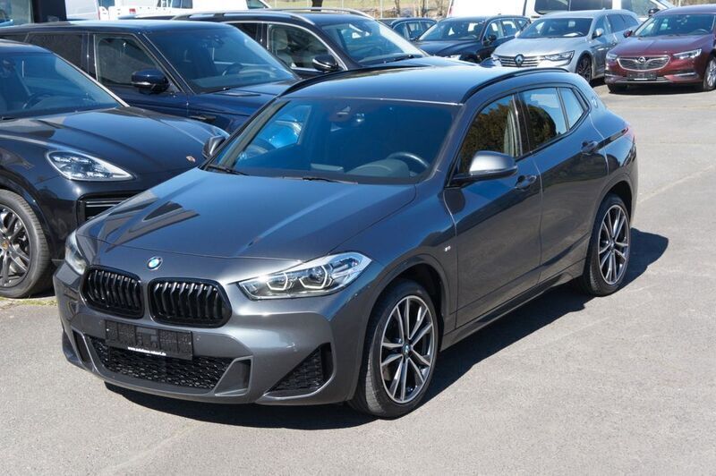 Grau Gebraucht 2021 BMW X2 M Sport SUV | 25.888 € (Guter Preis) - Bild 1/4