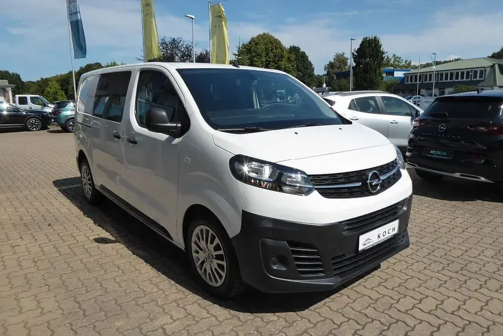 Gebraucht Opel Vivaro-e Combi Edition 144 PS (105 kW) 2022 Weiß Van / Kleinbus