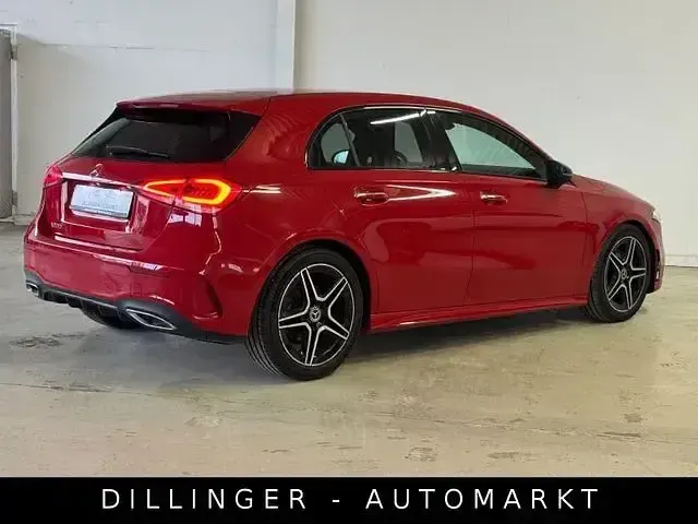 Gebraucht Mercedes A200 AMG line 163 PS (119 kW) 2019 Rot Limousine