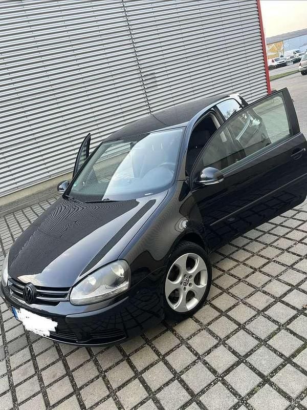 Gebraucht VW Golf IV Trendline 75 PS (55 kW) 2004 Schwarz Kleinwagen