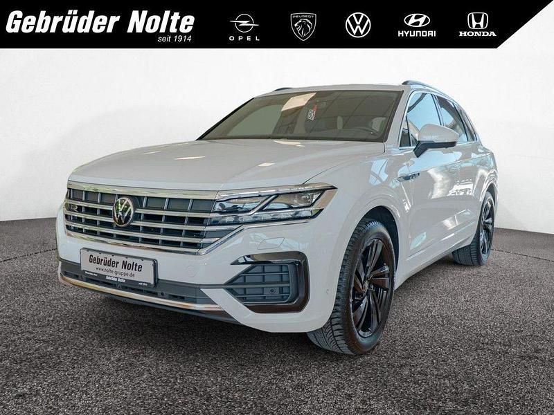 Weiß Gebraucht 2023 VW Touareg Elegance SUV | 58.950 € (Fairer Preis) - Bild 1/4