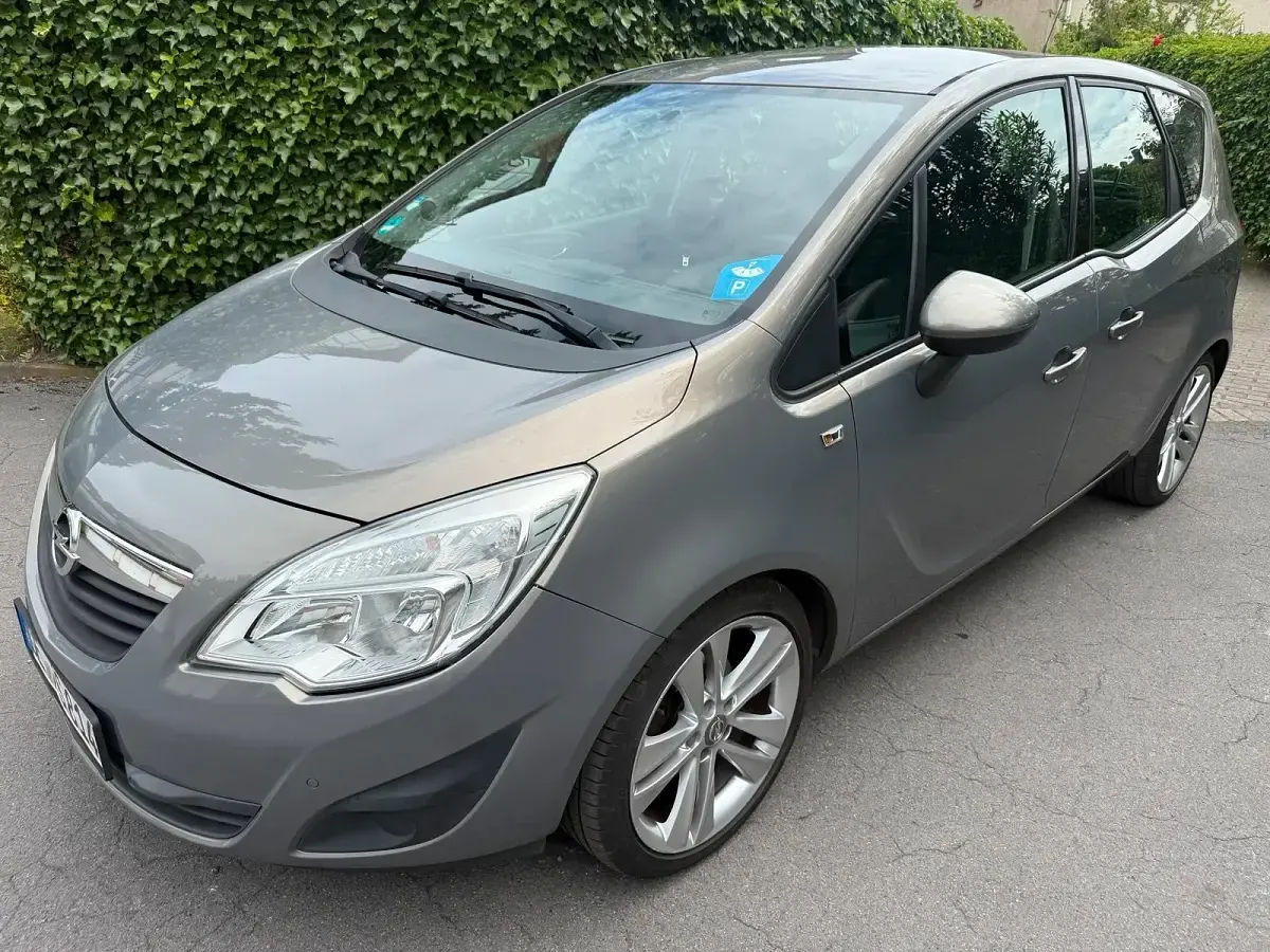 Gebraucht Opel Meriva 120 PS (88 kW) 2013 Gold Van / Kleinbus