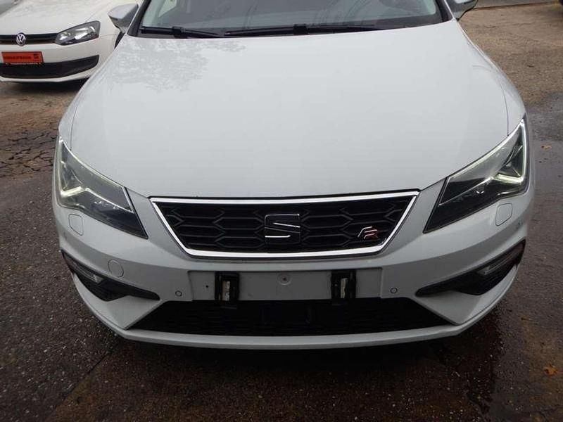 Gebraucht Seat Leon FR 131 PS (96 kW) 2020 "nevada" weiss Kombi