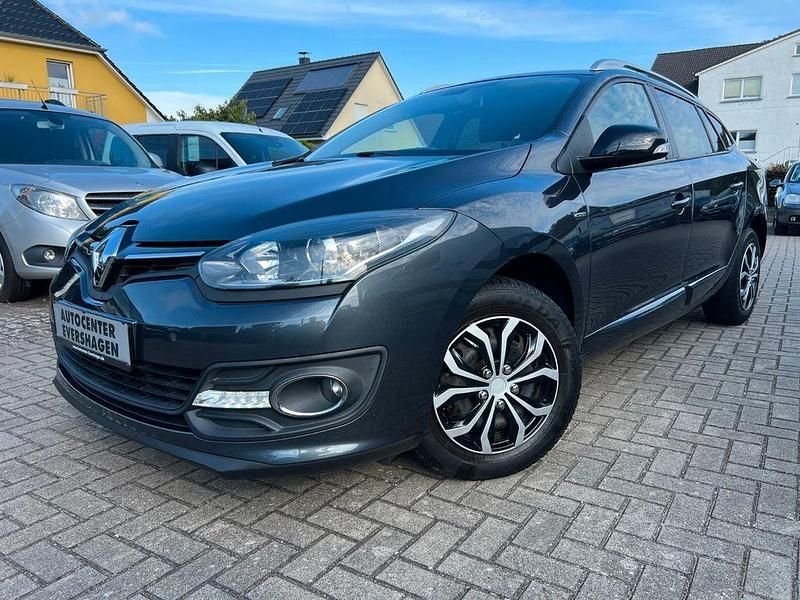 Grau Gebraucht 2015 Renault Mégane III LIMITED Limousine | 7.899 € (Fairer Preis) - Bild 1/4
