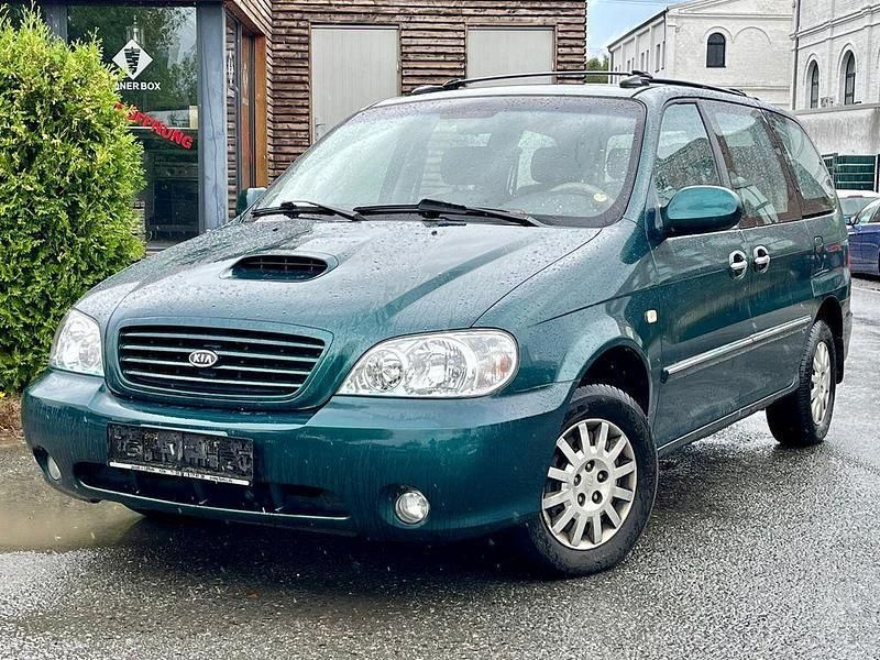 Grün Gebraucht 2004 Kia Carnival EX Van / Kleinbus | 1.650 € - Bild 1/4