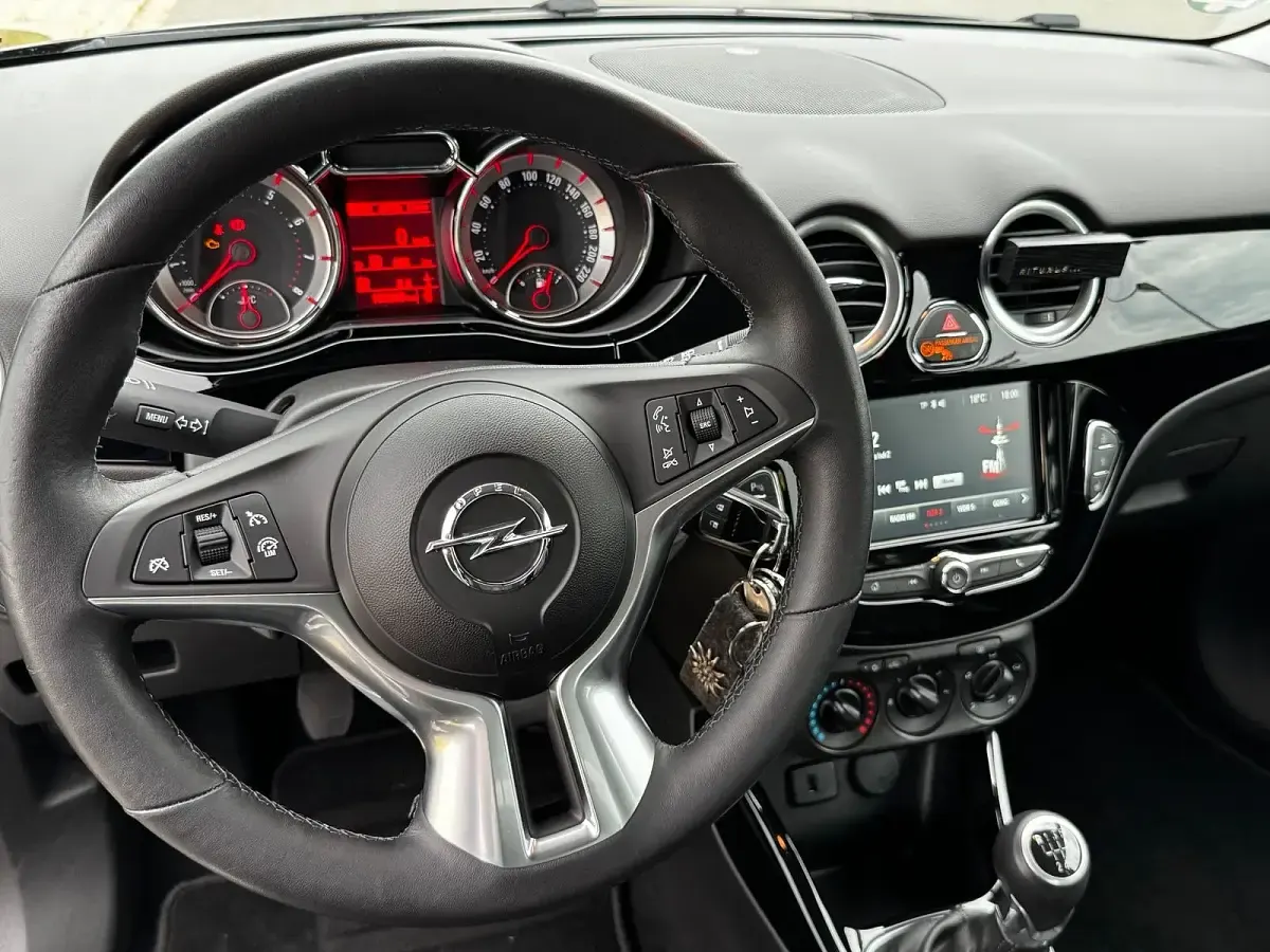 Occasion Opel Adam 87 ch (63 kW) 2019 Noir Citadine