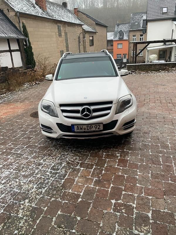 Gebraucht Mercedes GLK220 170 PS (125 kW) 2013 Weiß SUV