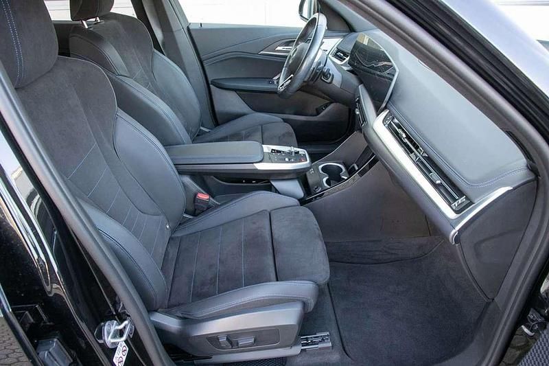 Gebraucht BMW X1 M Sport 218 PS (160 kW) 2023 Saphirschwarz metallic SUV