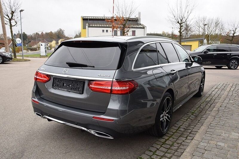 Gebraucht Mercedes E400 AMG line 340 PS (250 kW) 2019 Grau Limousine