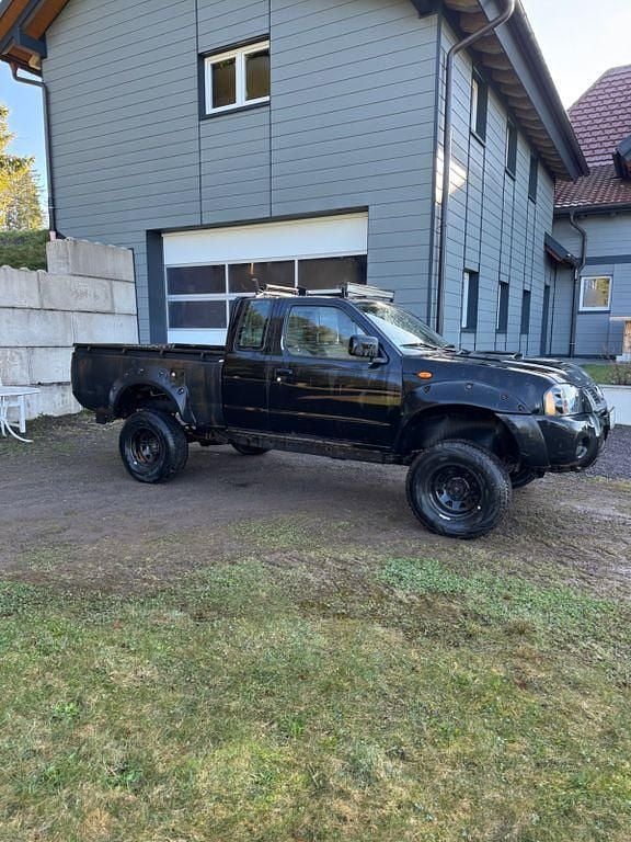 Gebraucht Nissan Navara 133 PS (97 kW) 2003 Schwarz Pickup