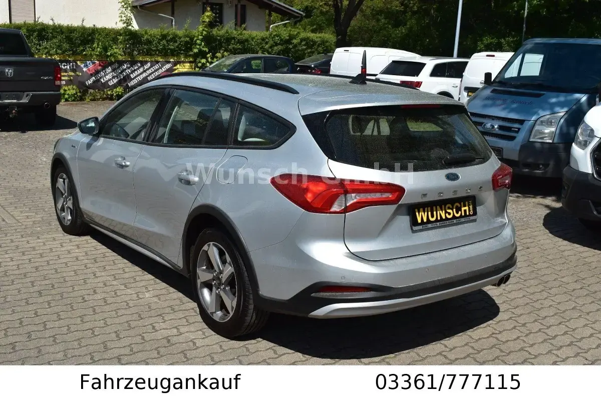 Gebraucht Ford Focus Active 120 PS (88 kW) 2019 Grau Kombi