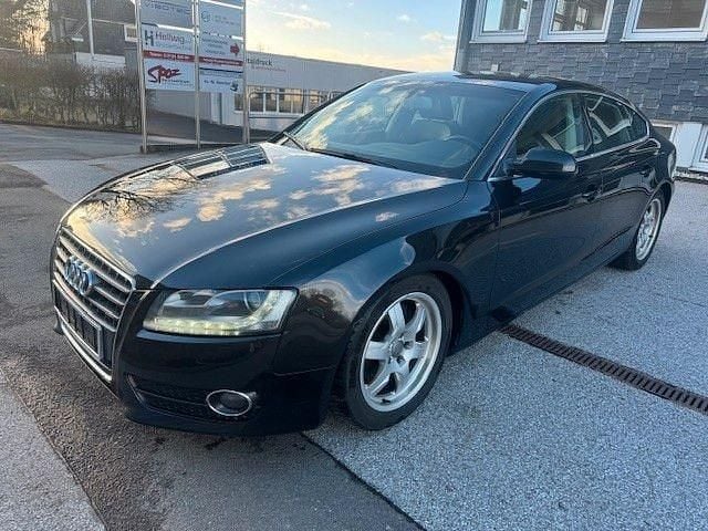 Schwarz Gebraucht 2011 Audi A5 Sportback Sport Kleinwagen | 6.900 € (Guter Preis) - Bild 1/4