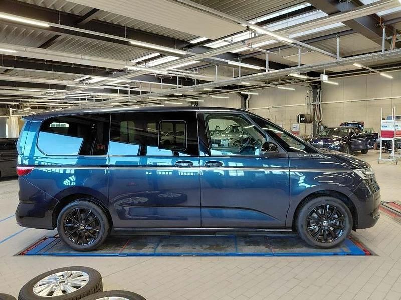 Gebraucht VW Multivan Style 150 PS (110 kW) 2024 Blaukeine angabe Van