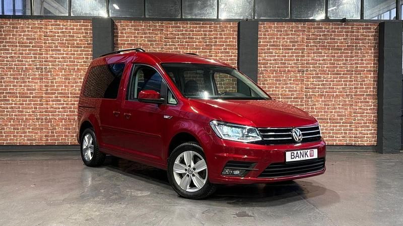 Usata VW Caddy 125 CV (91 kW) 2018 Rosso Monovolume