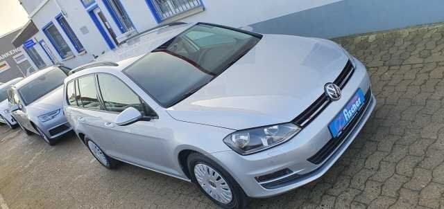 Second-hand VW Golf VII Trendline 110 CP (80 kW) 2016 Argintiu Break