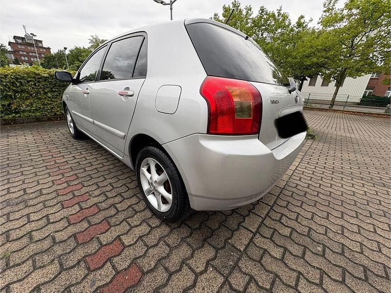 Gebraucht Toyota Corolla Sol 110 PS (80 kW) 2002 Silber Limousine