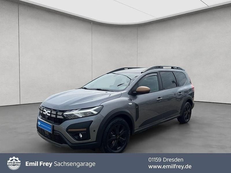 Grau Gebraucht 2023 Dacia Jogger Extreme Van / Kleinbus | 18.940 € (Fairer Preis) - Bild 1/4