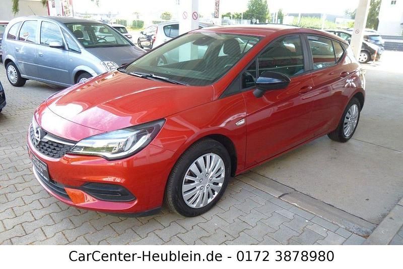 Gebraucht Opel Astra Edition 110 PS (80 kW) 2021 Rot Limousine