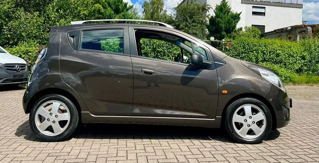 Gebraucht Chevrolet Spark LT 82 PS (60 kW) 2011 Braun Kleinwagen