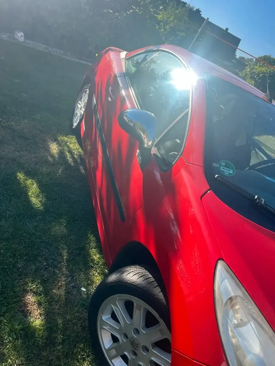 Gebraucht Peugeot 207 CC 109 PS (80 kW) 2008 Rot Cabrio