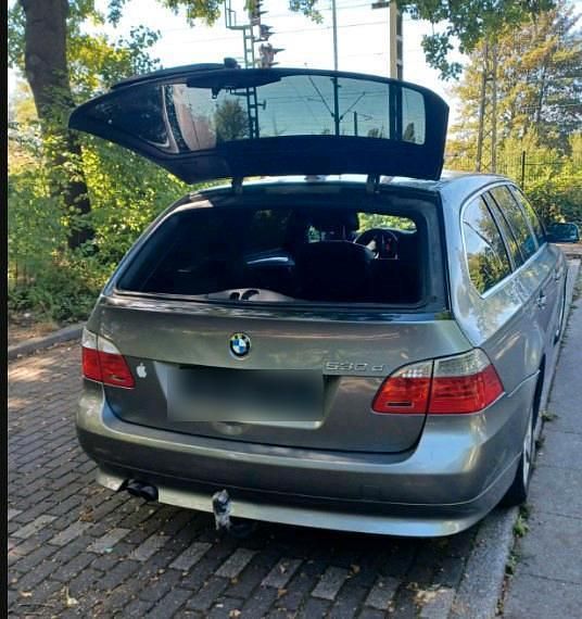 Gebraucht BMW 530 243 PS (178 kW) 2008 Grün Limousine