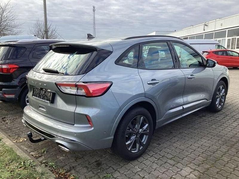 Gebraucht Ford Kuga ST-Line 150 PS (110 kW) 2024 Silber SUV