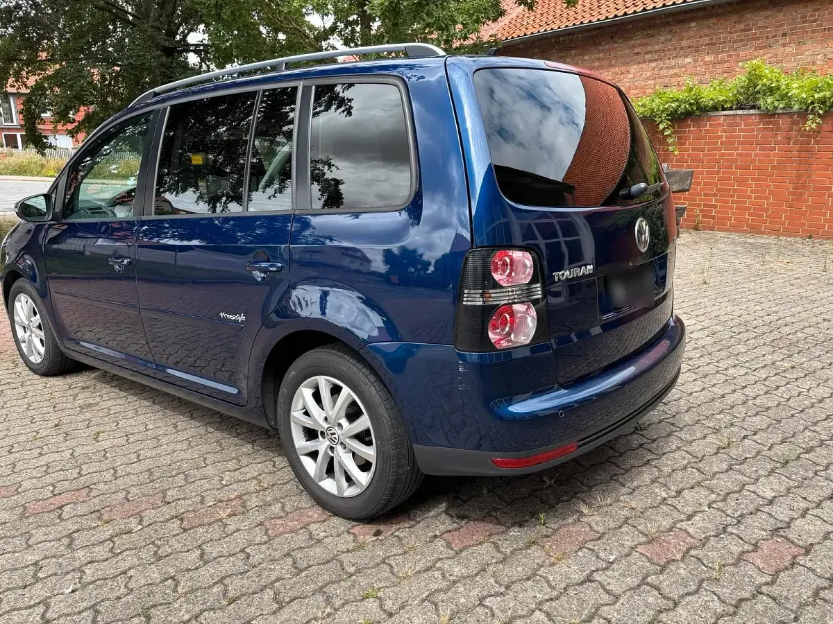 Gebraucht VW Touran 140 PS (102 kW) 2010 Blau Van / Kleinbus