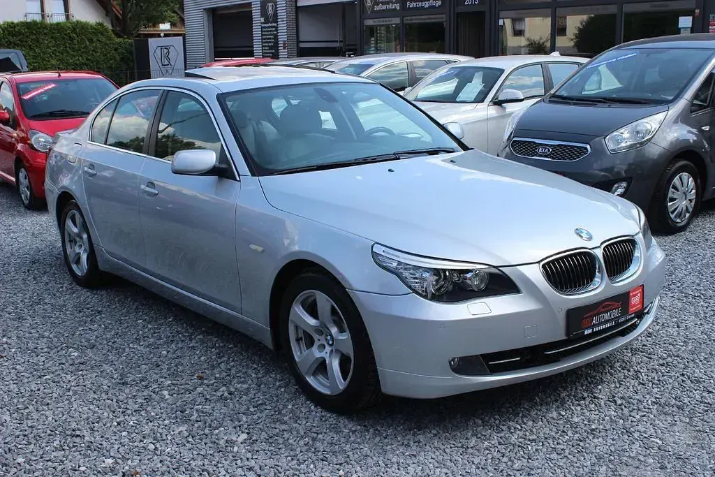 Gebraucht BMW 530 272 PS (200 kW) 2008 Grau Limousine