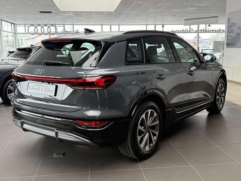 Gebraucht Audi Q6 e-tron S-Line 225 kW (306 PS) 2025 Grau SUV