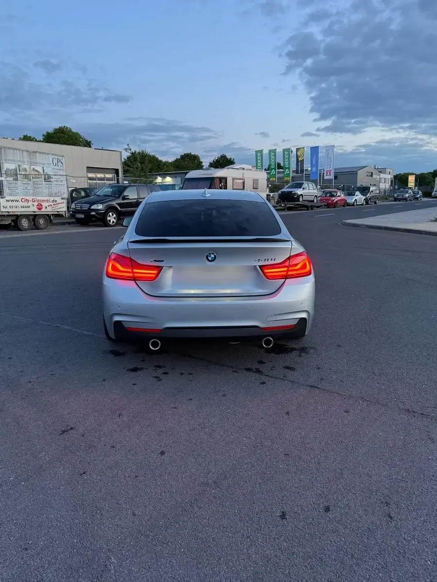 Gebraucht BMW 440 M Sport 326 PS (239 kW) 2018 Silber Coupé