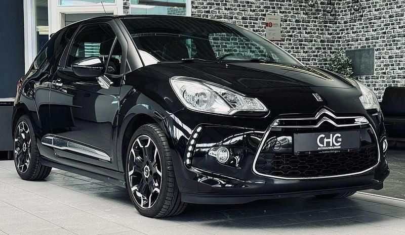 Schwarz Gebraucht 2012 Citroën DS3 Sport Chic Kleinwagen | 3.590 € (Guter Preis) - Bild 1/4