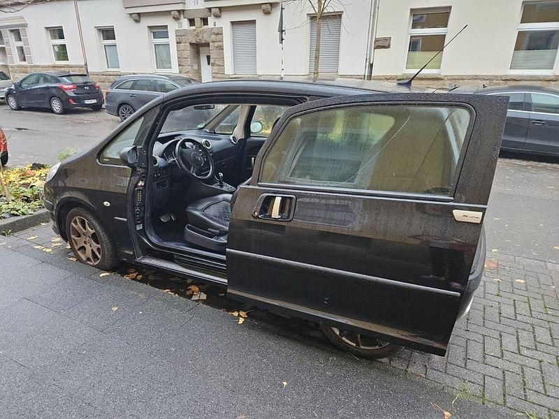 Schwarz Gebraucht 2008 Peugeot 1007 RC Van / Kleinbus | 4.000 € (Fairer Preis) - Bild 1/4