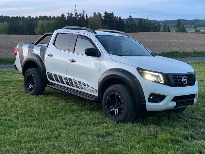 Weiß Gebraucht 2018 Nissan Navara N-Guard Abholung | 26.000 € (Fairer Preis) - Bild 1/4