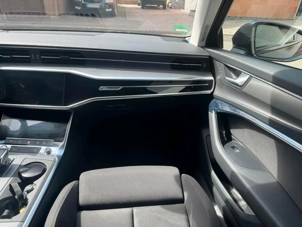 Gebraucht Audi A6 S-Line 204 PS (150 kW) 2019 Grau Kombi