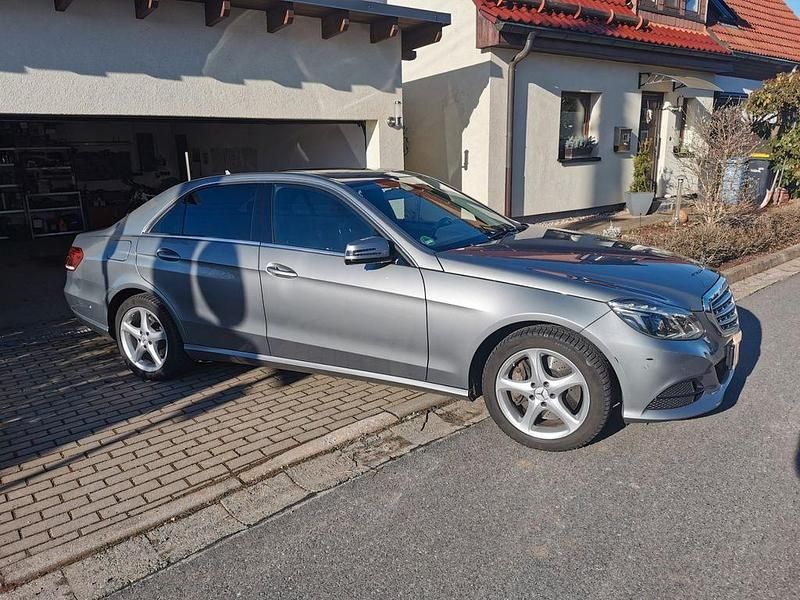 Gebraucht Mercedes E400 333 PS (244 kW) 2014 Silber Limousine