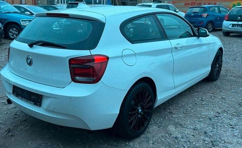 Gebraucht BMW 116 Advantage 136 PS (100 kW) 2013 Weiß Kleinwagen