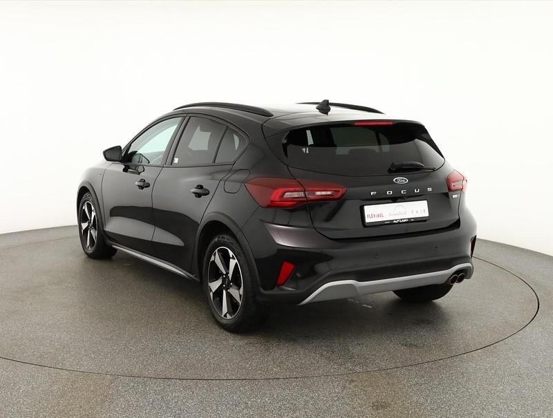 Gebraucht Ford Focus Active 125 PS (91 kW) 2023 Schwarz Limousine