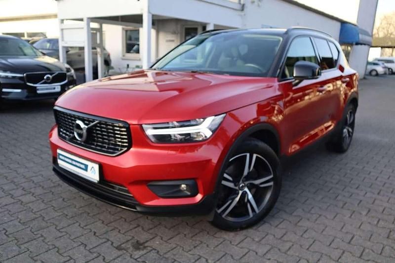 Fusion red Gebraucht 2021 Volvo XC40 R-Design SUV | 26.480 € (Guter Preis) - Bild 1/2