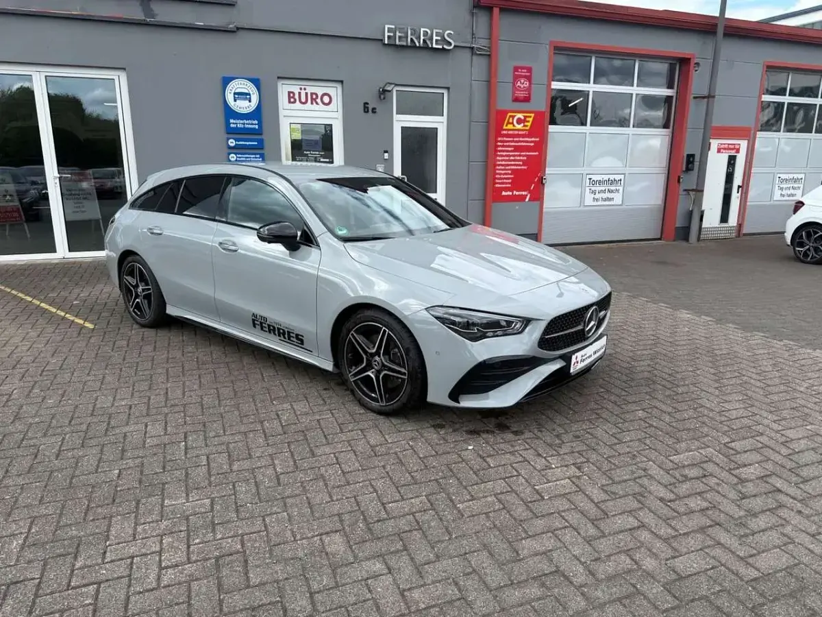Gebraucht Mercedes CLA200 AMG line 163 PS (119 kW) 2025 Alpingrauunilack Kombi