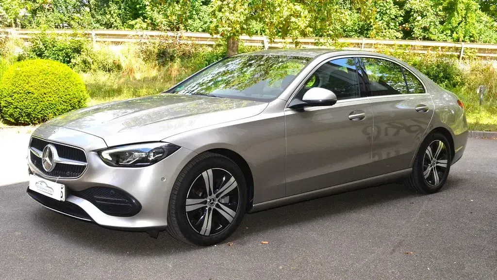 Gebraucht Mercedes C220 Avantgarde 200 PS (147 kW) 2021 Silber Limousine