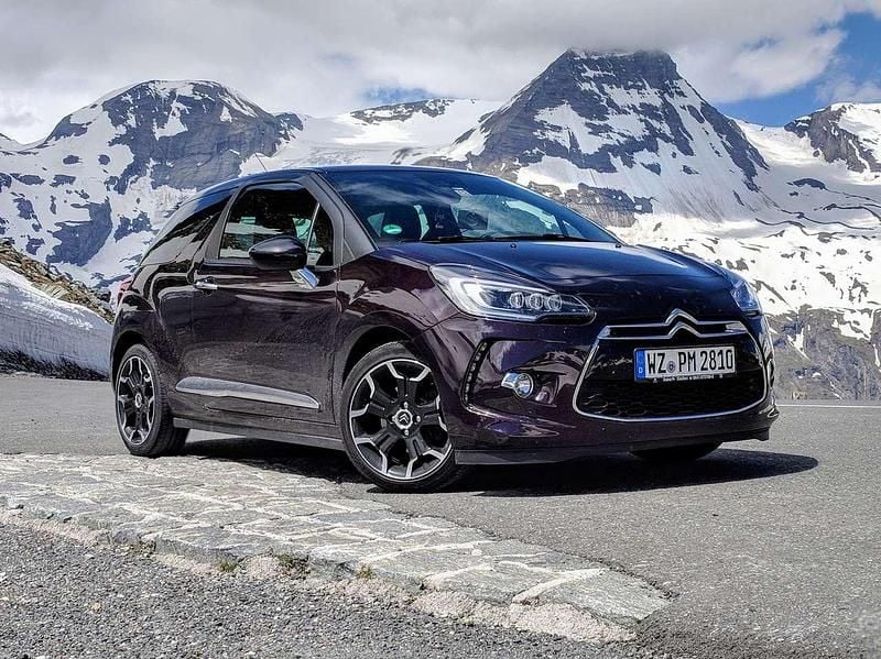 Violett Gebraucht 2015 Citroën DS3 Start Limousine | 7.200 € (Guter Preis) - Bild 1/4