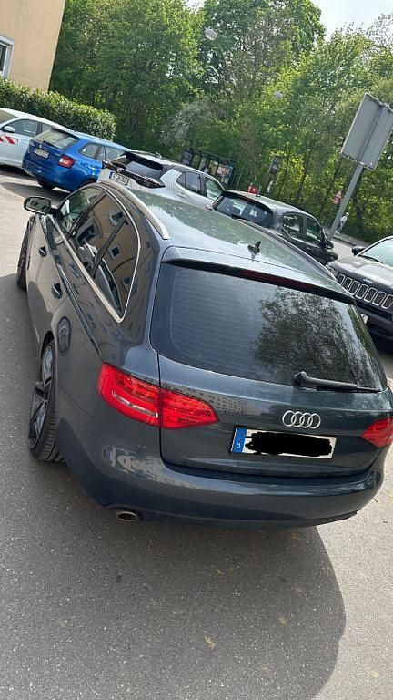 Second-hand Audi A4 Ambiente 190 CP (139 kW) 2009 Gri Break