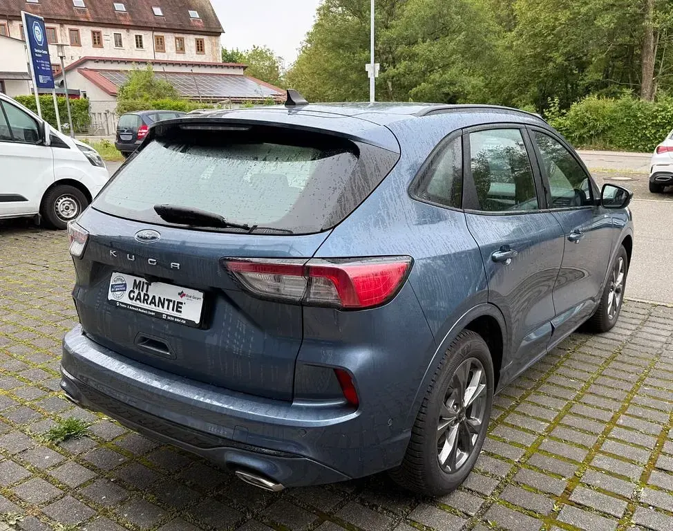 Gebraucht Ford Kuga ST-Line 120 PS (88 kW) 2024 Blau SUV