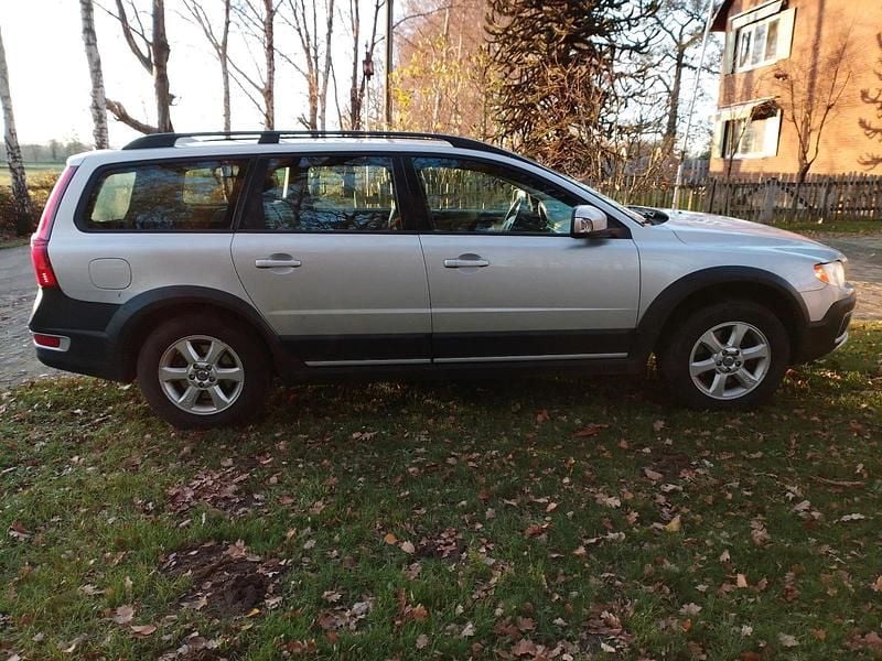 Silber Gebraucht 2008 Volvo XC70 Kombi | 5.600 € (Fairer Preis) - Bild 1/4