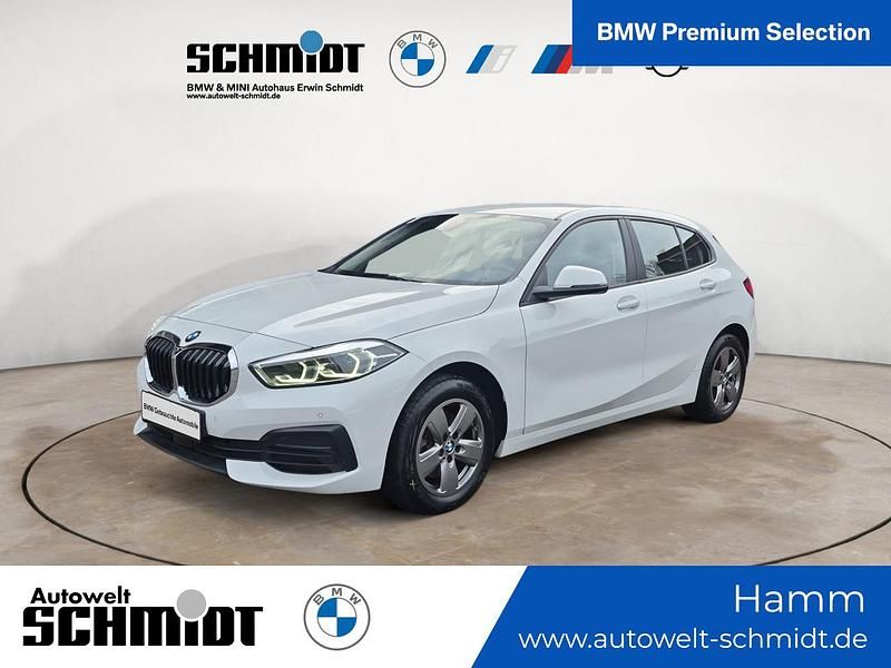 Alpinweiß uni Gebraucht 2022 BMW 118 Advantage Kleinwagen | 19.990 € (Superpreis) - Bild 1/4