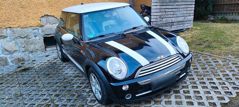 Schwarz Gebraucht 2004 Mini Cooper Kleinwagen | 499 € (Superpreis) - Bild 1/4