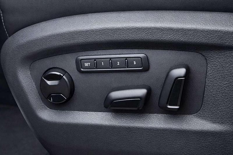 Używany VW Transporter Highline 204 KM (150 kW) 2015 Czarny Van
