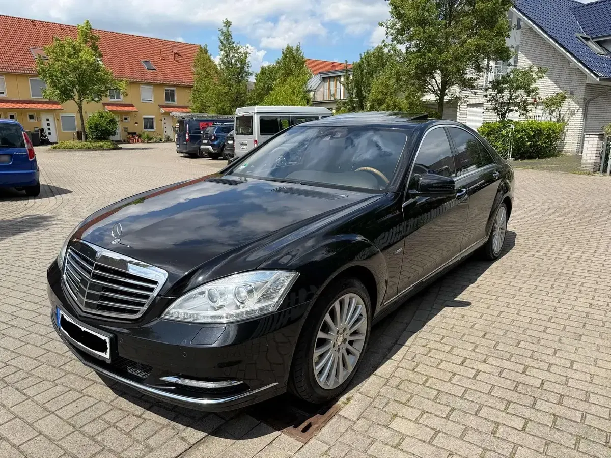 Gebraucht Mercedes S350 258 PS (189 kW) 2011 Schwarz Limousine