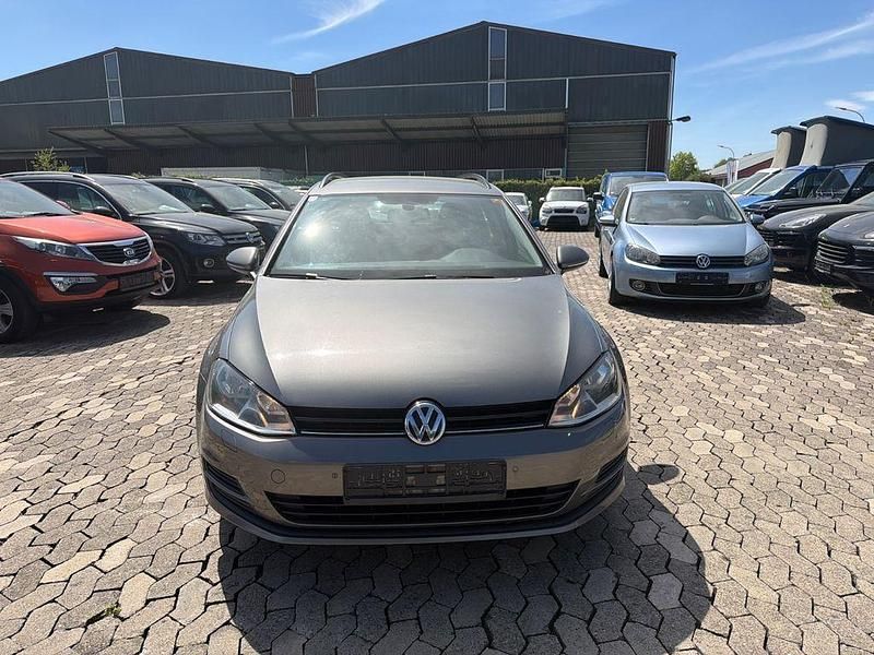 Second-hand VW Golf VII Trendline 110 CP (80 kW) 2016 Gri Break