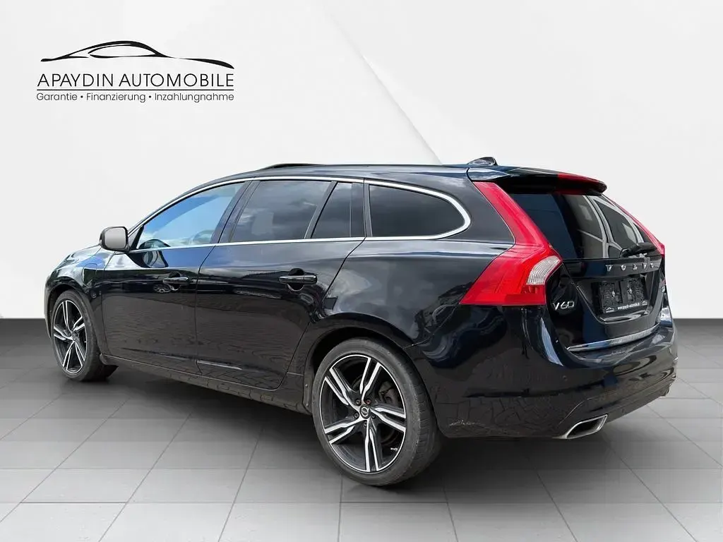 Gebraucht Volvo V60 Summum 288 PS (211 kW) 2016 Schwarz Kombi